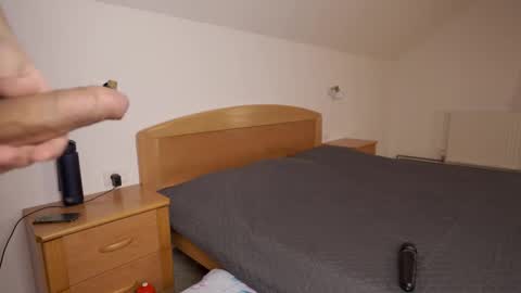 CUSTOM PHOTOS AND VIDEOS -  online show from 02-16-26, 11:50