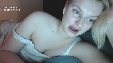 i am your baby Alien  online show from 11-23-25, 03:12