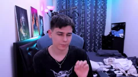 Foxicfu online show from 09-19-25, 05:57