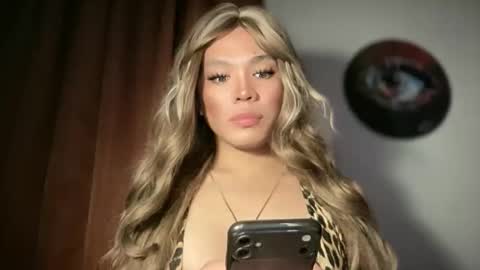 Snapshot of foxli_xx chatting on 05-03-26, 09:59 KITTY online show from 05-03-26, 09:59