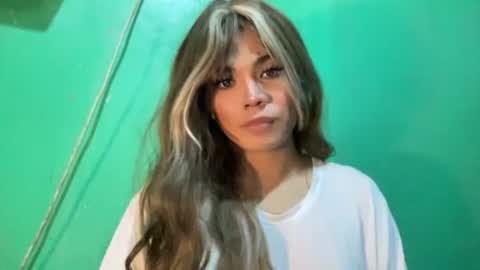 Snapshot of foxli_xx chatting on 05-27-26, 02:19 KITTY online show from 05-27-26, 02:19