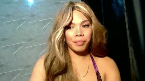 Snapshot of foxli_xx chatting on 06-08-26, 12:03 KITTY online show from 06-08-26, 12:03