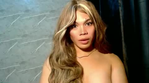 Snapshot of foxli_xx chatting on 06-08-26, 01:28 KITTY online show from 06-08-26, 01:28