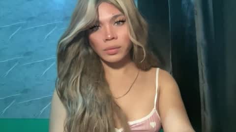 Snapshot of foxli_xx chatting on 06-10-26, 11:35 KITTY online show from 06-10-26, 11:35