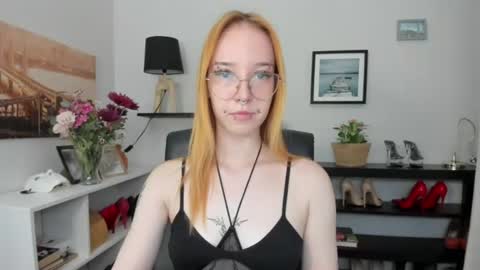 Sonya online show from 07-16-26, 05:35