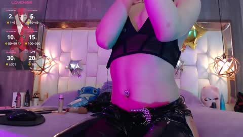 Foxxy  online show from 11-25-25, 08:42