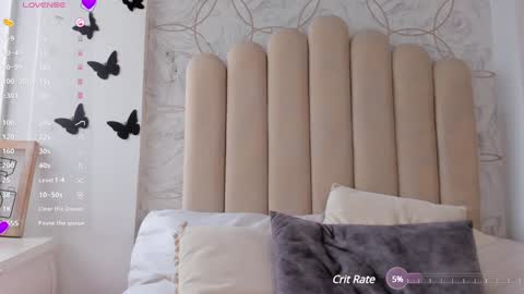 Foxy online show from 12-14-24, 07:46