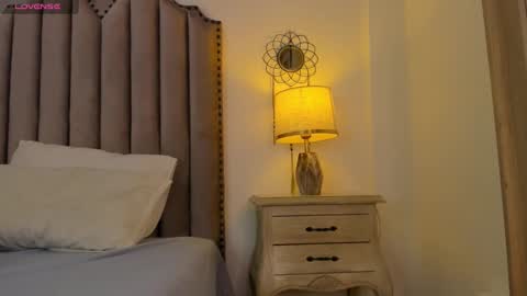 Foxy online show from 12-15-24, 02:59