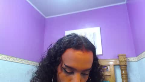 Ella online show from 03-08-25, 03:13