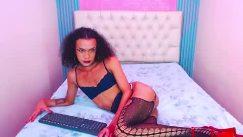 Snapshot of foxy_ella chatting on 02-23-26, 03:53 Ella online show from 02-23-26, 03:53