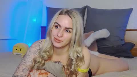 Foxy Kimmi online show from 04-15-26, 06:42