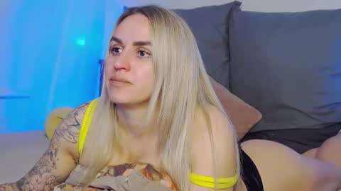 Snapshot of foxy_kimmi chatting on 05-03-26, 06:41 Foxy Kimmi online show from 05-03-26, 06:41