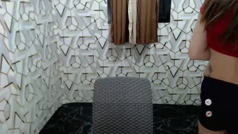 foxy_lei online show from 04-24-26, 07:05