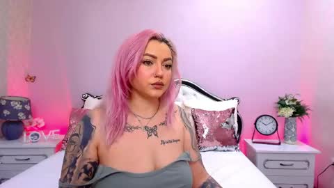 Clarisee online show from 04-15-26, 06:15