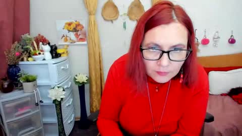 Snapshot of foxydesiree chatting on 12-10-24, 03:33 foxydesiree online show from 12-10-24, 03:33