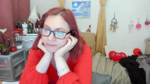 Snapshot of foxydesiree chatting on 01-24-25, 04:39 foxydesiree online show from 01-24-25, 04:39