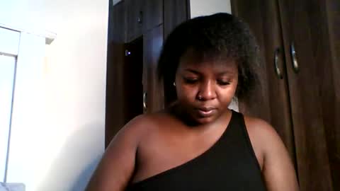 Kayla online show from 10-05-25, 03:49