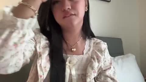 Snapshot of foxyluscious chatting on 02-28-26, 08:37 Ms Celeste Anne online show from 02-28-26, 08:37