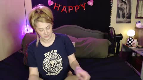 Mallory Koxx online show from 02-19-25, 07:39