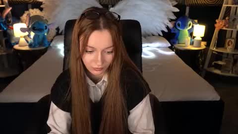 Maya online show from 11-21-25, 08:29