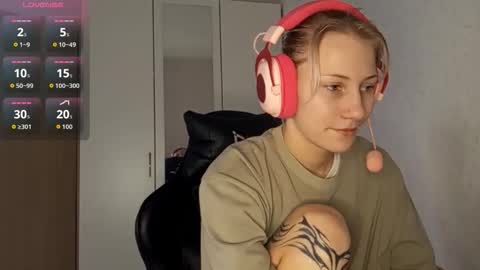 Kate online show from 11-19-25, 08:14