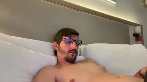 Snapshot of fp004 chatting on 10-21-25, 03:29 fp004 online show from 10-21-25, 03:29