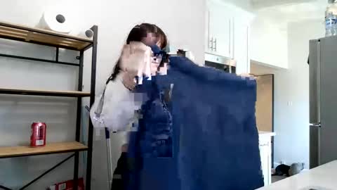 Snapshot of fragilemasochist chatting on 09-20-25, 03:57 Angel online show from 09-20-25, 03:57