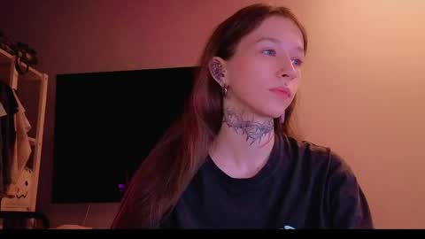 fran_bow online show from 04-25-26, 04:48