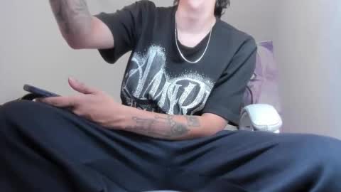 Snapshot of fran_boy_ chatting on 03-10-26, 04:06 Fran online show from 03-10-26, 04:06