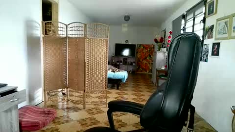 francelune online show from 02-19-26, 07:04