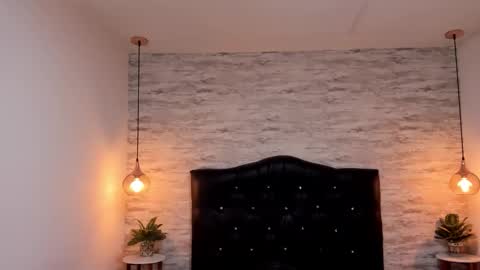          online show from 11-10-25, 01:48