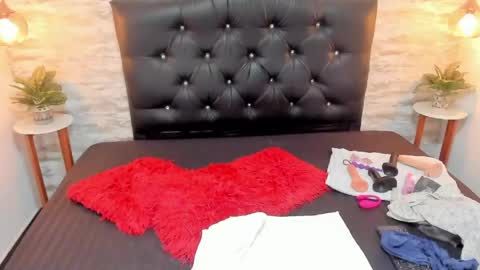 Snapshot of francesca_bbw chatting on 05-12-26, 03:14 online show from 05-12-26, 03:14