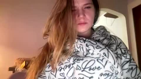 francescafey online show from 01-30-25, 09:04