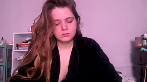 francescafey online show from 11-23-25, 07:24