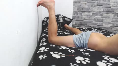 Snapshot of francesco_spank chatting on 02-18-25, 04:04 FRANCESCO online show from 02-18-25, 04:04