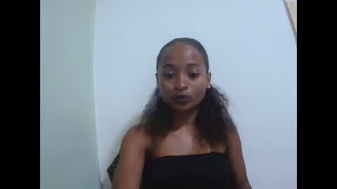 Snapshot of francine925426 chatting on 06-01-26, 03:03 francine925426 online show from 06-01-26, 03:03