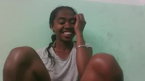 Snapshot of francinealdy chatting on 09-15-25, 07:03 francinealdy online show from 09-15-25, 07:03