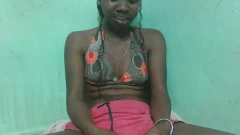 Snapshot of francinealdy chatting on 09-19-25, 06:30 francinealdy online show from 09-19-25, 06:30