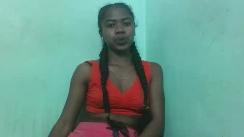 Snapshot of francinealdy chatting on 09-20-25, 07:37 francinealdy online show from 09-20-25, 07:37