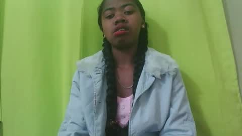 Snapshot of francinealdy chatting on 09-24-25, 03:10 francinealdy online show from 09-24-25, 03:10