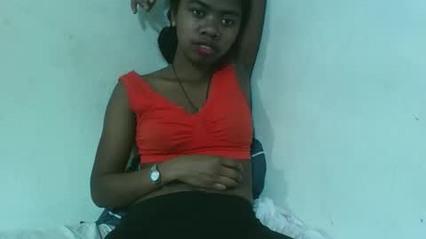 Snapshot of francinealdy chatting on 10-17-25, 06:54 francinealdy online show from 10-17-25, 06:54