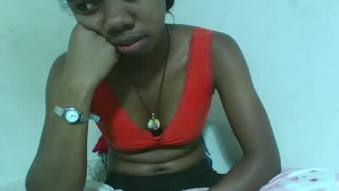 Snapshot of francinealdy chatting on 10-28-25, 02:26 francinealdy online show from 10-28-25, 02:26