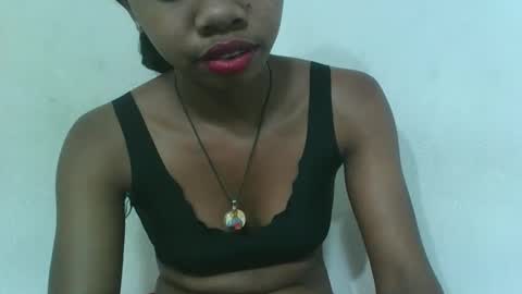 Snapshot of francinealdy chatting on 10-31-25, 05:19 francinealdy online show from 10-31-25, 05:19