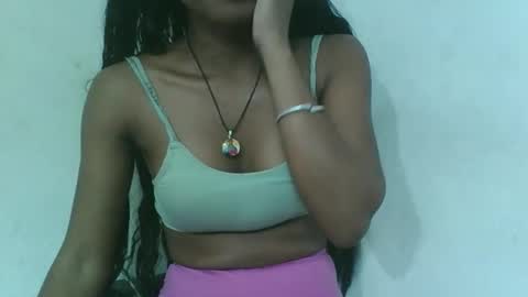 Snapshot of francinealdy chatting on 11-04-25, 02:32 francinealdy online show from 11-04-25, 02:32