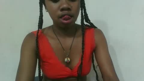 Snapshot of francinealdy chatting on 11-17-25, 09:15 francinealdy online show from 11-17-25, 09:15