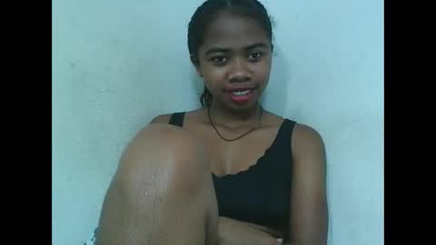 Snapshot of francinealdy chatting on 11-22-25, 06:23 francinealdy online show from 11-22-25, 06:23