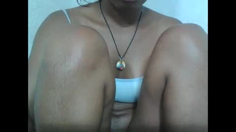 Snapshot of francinealdy chatting on 11-24-25, 05:34 francinealdy online show from 11-24-25, 05:34