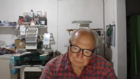 Snapshot of francisco727 chatting on 01-10-26, 12:12 francisco727 online show from 01-10-26, 12:12