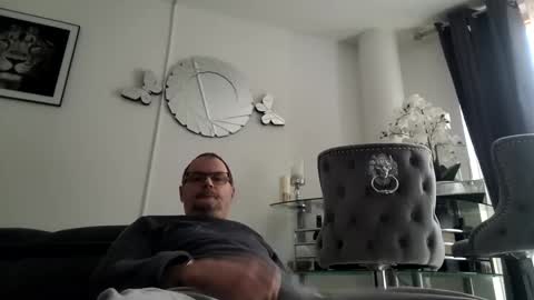 Snapshot of franciscomalin chatting on 12-25-24, 11:33 franciscomalin online show from 12-25-24, 11:33