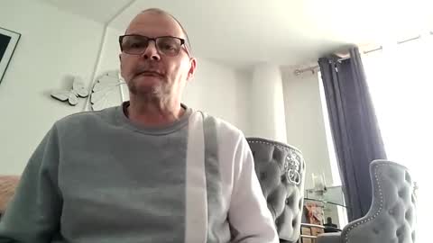 Snapshot of franciscomalin chatting on 02-14-25, 11:31 franciscomalin online show from 02-14-25, 11:31